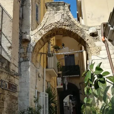 Arco Di Levante Μπάρι